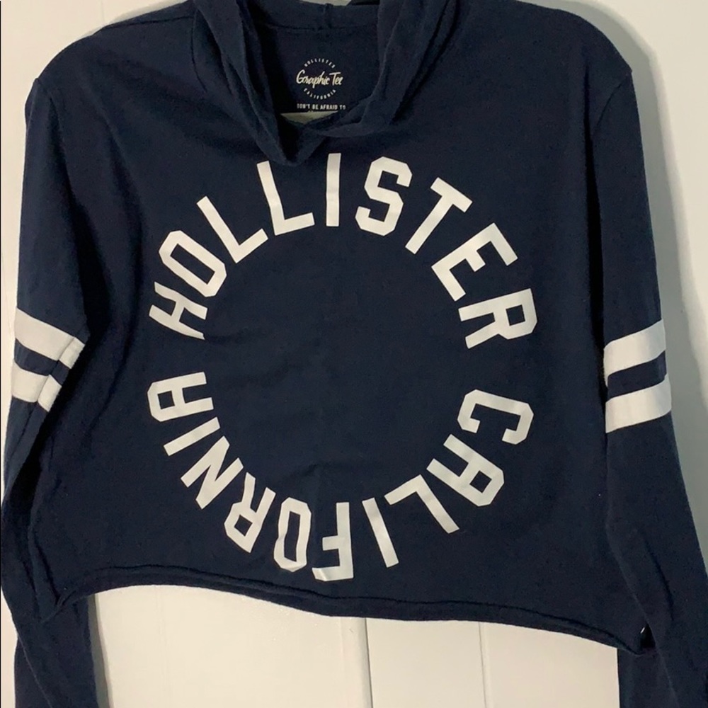 HOLLISTER CROP TOP⭐️